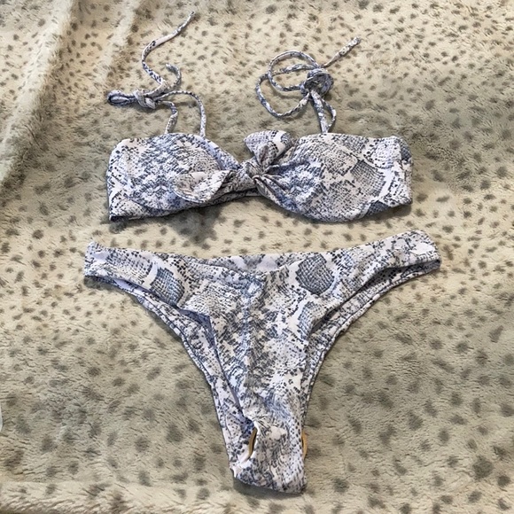 Knot Front Snake Skin Bikini - Picture 5 of 6
